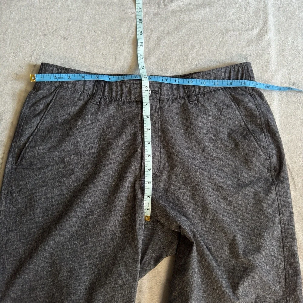 Under Armour Shorts Mens Match Play Golf 34 Gray preppy, athleisure active wear
